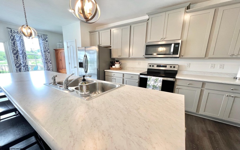 199 Falling Leaf Lane, Morgantown, West Virginia 26501, 3 Bedrooms Bedrooms, 7 Rooms Rooms,3 BathroomsBathrooms,Single Family Attached,For Sale,Falling Leaf,10159802