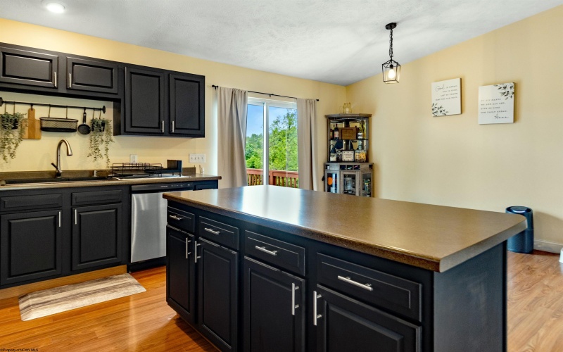 11 Joelyn Street, Fairmont, West Virginia 26554, 3 Bedrooms Bedrooms, 9 Rooms Rooms,1 BathroomBathrooms,Single Family Detached,For Sale,Joelyn,10159800