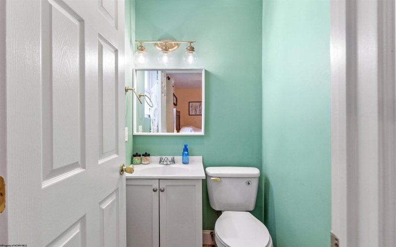 11 Joelyn Street, Fairmont, West Virginia 26554, 3 Bedrooms Bedrooms, 9 Rooms Rooms,1 BathroomBathrooms,Single Family Detached,For Sale,Joelyn,10159800