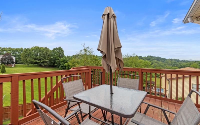 11 Joelyn Street, Fairmont, West Virginia 26554, 3 Bedrooms Bedrooms, 9 Rooms Rooms,1 BathroomBathrooms,Single Family Detached,For Sale,Joelyn,10159800