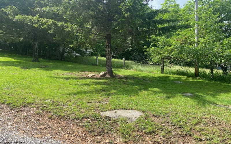 12677 Back Mountain Road, Durbin, West Virginia 26264, 2 Bedrooms Bedrooms, 4 Rooms Rooms,1 BathroomBathrooms,Single Family Detached,For Sale,Back Mountain,10159799