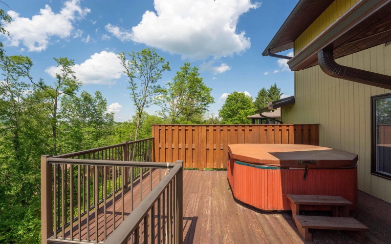 676 Kenwood Place, Morgantown, West Virginia 26505, 5 Bedrooms Bedrooms, 11 Rooms Rooms,3 BathroomsBathrooms,Single Family Detached,For Sale,Kenwood,10159784