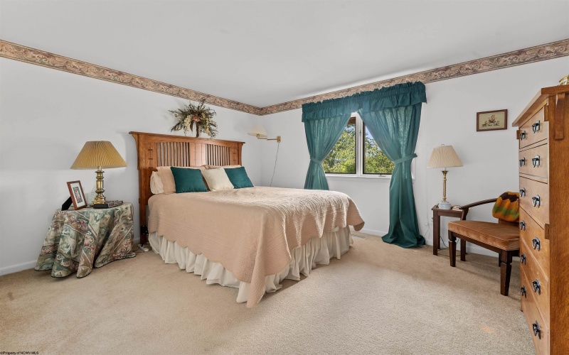 676 Kenwood Place, Morgantown, West Virginia 26505, 5 Bedrooms Bedrooms, 11 Rooms Rooms,3 BathroomsBathrooms,Single Family Detached,For Sale,Kenwood,10159784