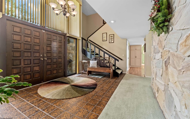 676 Kenwood Place, Morgantown, West Virginia 26505, 5 Bedrooms Bedrooms, 11 Rooms Rooms,3 BathroomsBathrooms,Single Family Detached,For Sale,Kenwood,10159784