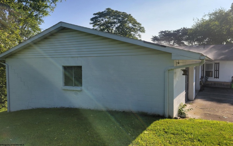 5 Clark Street, Fairmont, West Virginia 26554, 4 Bedrooms Bedrooms, 8 Rooms Rooms,2 BathroomsBathrooms,Single Family Detached,For Sale,Clark,10159793