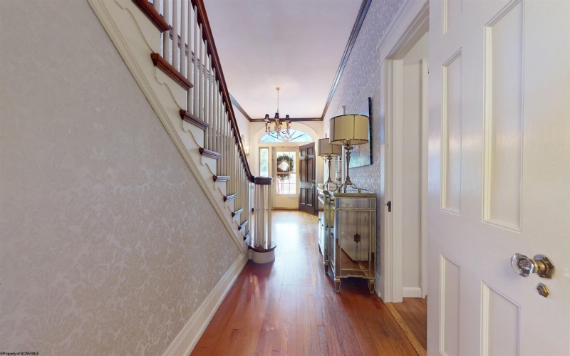 618 Prospect Avenue, Fairmont, West Virginia 26554, 5 Bedrooms Bedrooms, 12 Rooms Rooms,3 BathroomsBathrooms,Single Family Detached,For Sale,Prospect,10159796