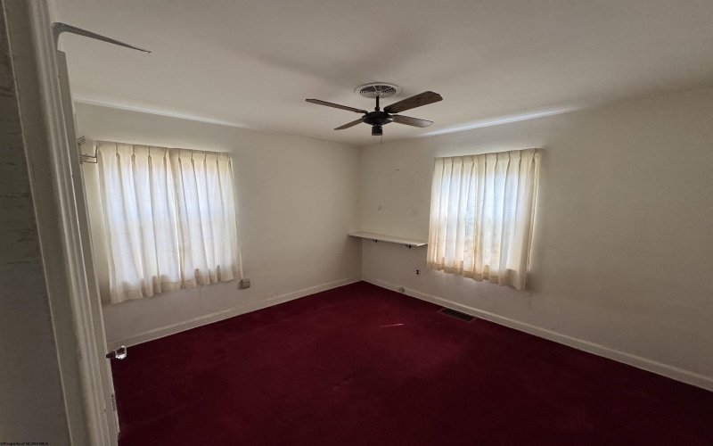1350 College Park, Fairmont, West Virginia 26554, 2 Bedrooms Bedrooms, 4 Rooms Rooms,1 BathroomBathrooms,Single Family Detached,For Sale,College,10159792