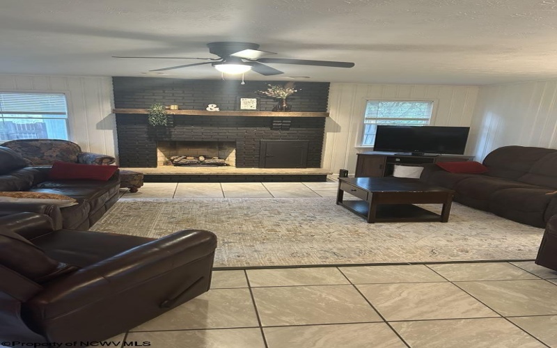 14 Myrna Street, Buckhannon, West Virginia 26201, 4 Bedrooms Bedrooms, 7 Rooms Rooms,1 BathroomBathrooms,Single Family Detached,For Sale,Myrna,10159791