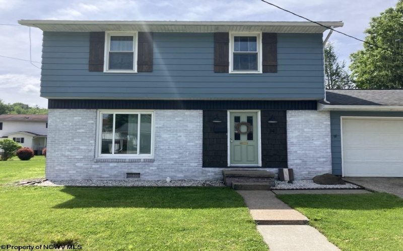 14 Myrna Street, Buckhannon, West Virginia 26201, 4 Bedrooms Bedrooms, 7 Rooms Rooms,1 BathroomBathrooms,Single Family Detached,For Sale,Myrna,10159791