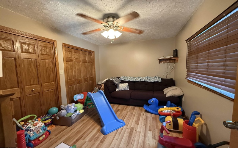8078 Gordon Street, Stonewood, West Virginia 26301, 3 Bedrooms Bedrooms, 6 Rooms Rooms,1 BathroomBathrooms,Single Family Detached,For Sale,Gordon,10159810