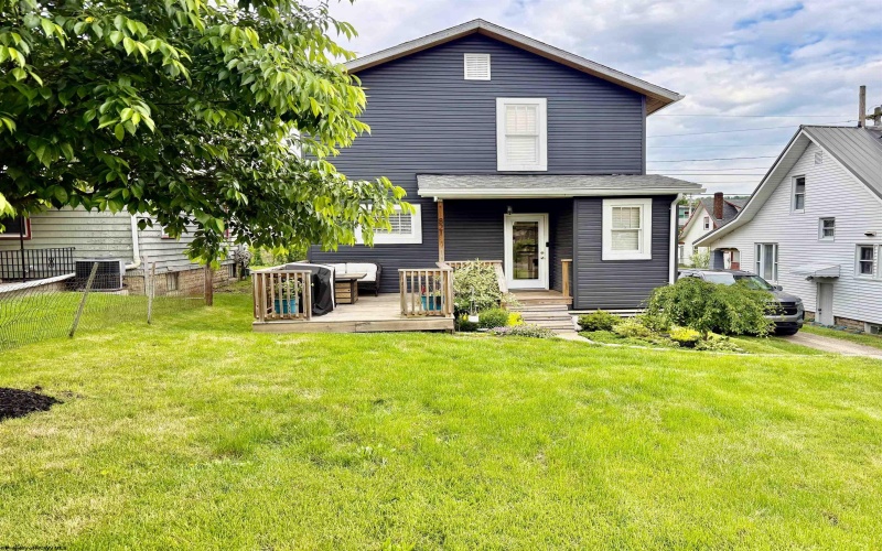 821 Park Avenue, Fairmont, West Virginia 26554, 3 Bedrooms Bedrooms, 6 Rooms Rooms,1 BathroomBathrooms,Single Family Detached,For Sale,Park,10159809