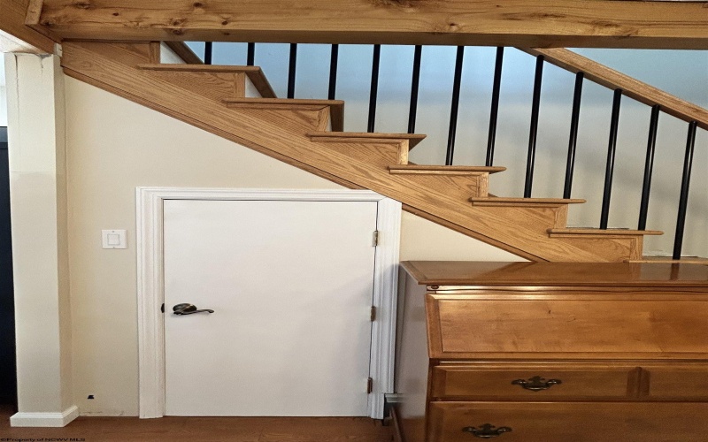 420 Fairfax Avenue, Davis, West Virginia 26260, 3 Bedrooms Bedrooms, 8 Rooms Rooms,2 BathroomsBathrooms,Single Family Detached,For Sale,Fairfax,10159805