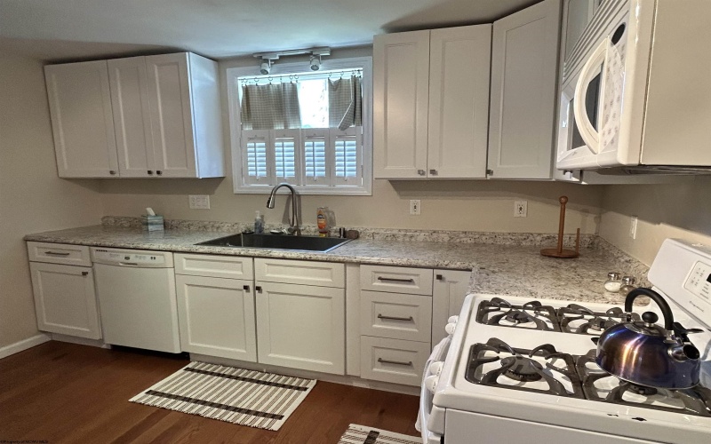 420 Fairfax Avenue, Davis, West Virginia 26260, 3 Bedrooms Bedrooms, 8 Rooms Rooms,2 BathroomsBathrooms,Single Family Detached,For Sale,Fairfax,10159805 420 Fairfax Avenue, Davis, West Virginia 26260, 3 Bedrooms Bedrooms, 8 Rooms Rooms,2 BathroomsBathrooms,Single Family Detached,For Sale,Fairfax,10159805