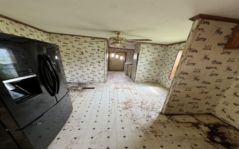 209 Thomas Avenue, Nutter Fort, West Virginia 26301, 3 Bedrooms Bedrooms, 7 Rooms Rooms,2 BathroomsBathrooms,Single Family Detached,For Sale,Thomas,10159807