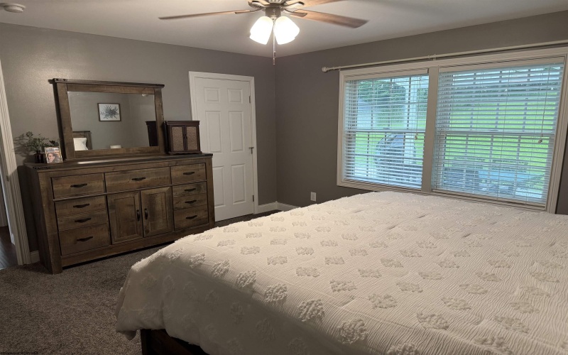 1404 Arcadia Drive, Fairmont, West Virginia 26554, 3 Bedrooms Bedrooms, 9 Rooms Rooms,2 BathroomsBathrooms,Single Family Detached,For Sale,Arcadia,10159808
