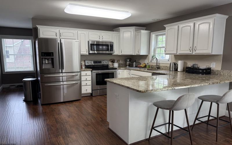 1404 Arcadia Drive, Fairmont, West Virginia 26554, 3 Bedrooms Bedrooms, 9 Rooms Rooms,2 BathroomsBathrooms,Single Family Detached,For Sale,Arcadia,10159808