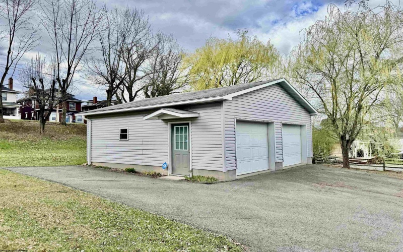714 Park Avenue, Fairmont, West Virginia 26554, 3 Bedrooms Bedrooms, 11 Rooms Rooms,2 BathroomsBathrooms,Single Family Detached,For Sale,Park,10159827