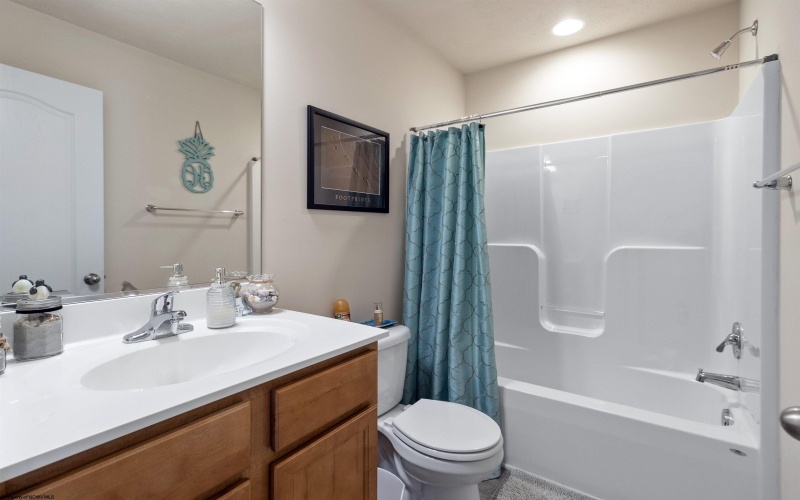 19 Stafford Circle, Fairmont, West Virginia 26554, 3 Bedrooms Bedrooms, 7 Rooms Rooms,2 BathroomsBathrooms,Single Family Attached,For Sale,Stafford,10159820