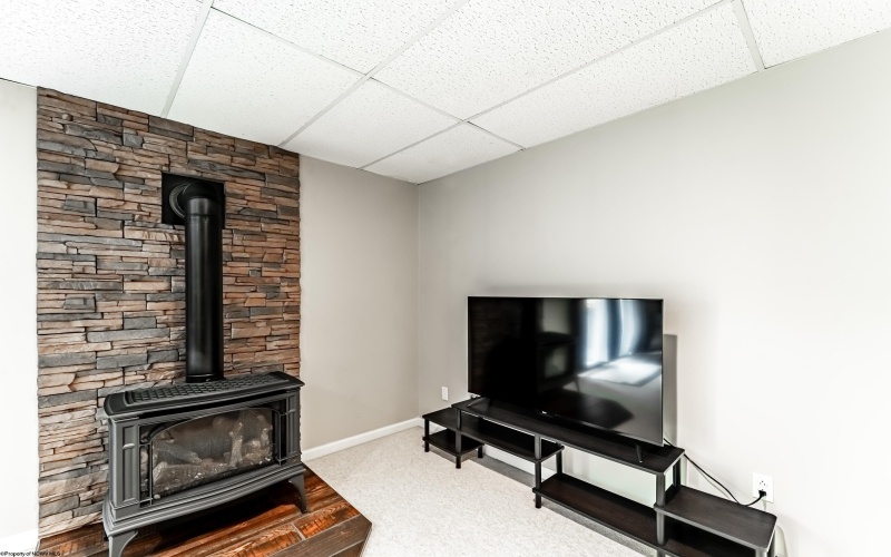 1406 Cain Street, Morgantown, West Virginia 26505, 2 Bedrooms Bedrooms, 5 Rooms Rooms,2 BathroomsBathrooms,Single Family Attached,For Sale,Cain,10159823