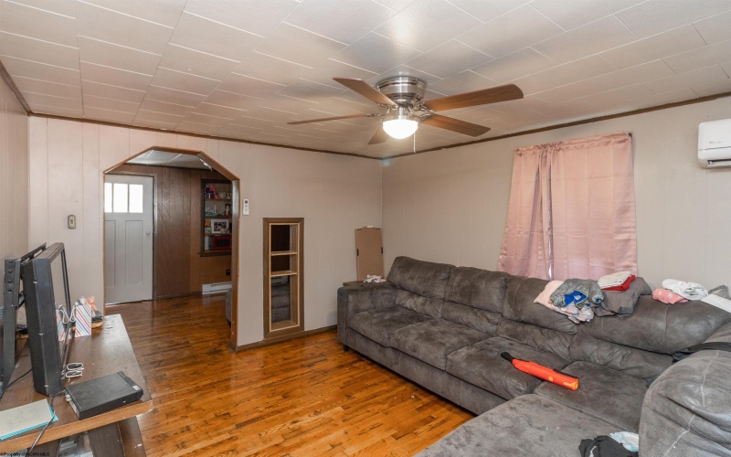 312 Clark Street, Clarksburg, West Virginia 26301, ,Multi-unit/income,For Sale,Clark,10155369