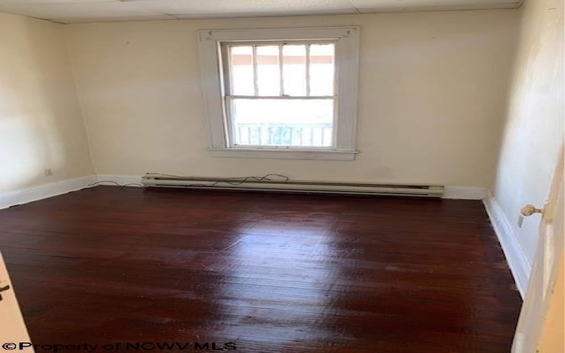 140 Locust Avenue, Fairmont, West Virginia 26554, ,Multi-unit/income,For Sale,Locust,10159815