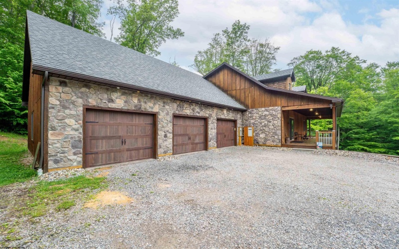 120 Trillium Hill, Bruceton Mills, West Virginia 26525, 3 Bedrooms Bedrooms, 6 Rooms Rooms,2 BathroomsBathrooms,Single Family Detached,For Sale,Trillium,10159826