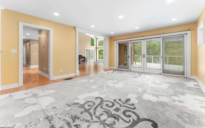 2081 Lakeside Estates, Morgantown, West Virginia 26508, 4 Bedrooms Bedrooms, 15 Rooms Rooms,3 BathroomsBathrooms,Single Family Detached,For Sale,Lakeside,10159825