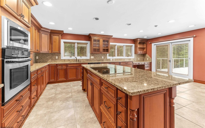 2081 Lakeside Estates, Morgantown, West Virginia 26508, 4 Bedrooms Bedrooms, 15 Rooms Rooms,3 BathroomsBathrooms,Single Family Detached,For Sale,Lakeside,10159825