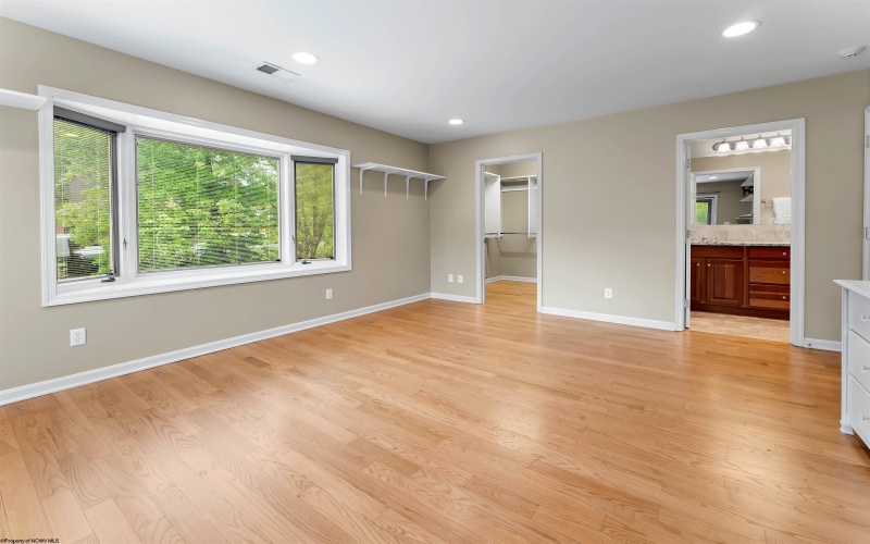 2081 Lakeside Estates, Morgantown, West Virginia 26508, 4 Bedrooms Bedrooms, 15 Rooms Rooms,3 BathroomsBathrooms,Single Family Detached,For Sale,Lakeside,10159825
