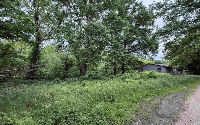 833 Holiday Park, Salt Rock, West Virginia 25559, 3 Bedrooms Bedrooms, 6 Rooms Rooms,1 BathroomBathrooms,Single Family Detached,For Sale,Holiday,10159819