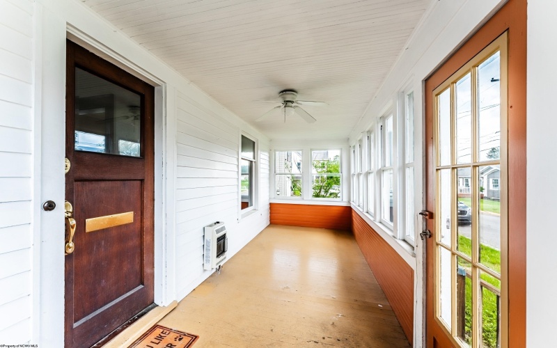 209 Western Avenue, Westover, West Virginia 26501, 4 Bedrooms Bedrooms, 8 Rooms Rooms,2 BathroomsBathrooms,Single Family Detached,For Sale,Western,10159814