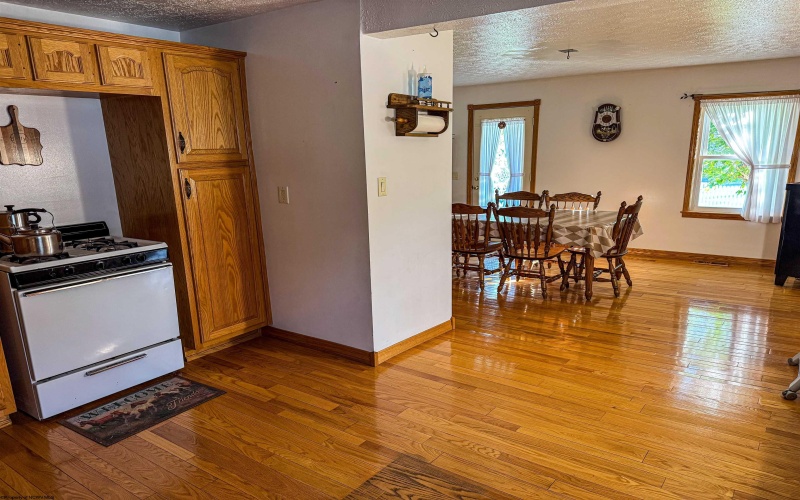 5698 Morgantown Pike, Belington, West Virginia 26250, 4 Bedrooms Bedrooms, 12 Rooms Rooms,2 BathroomsBathrooms,Single Family Detached,For Sale,Morgantown,10159816
