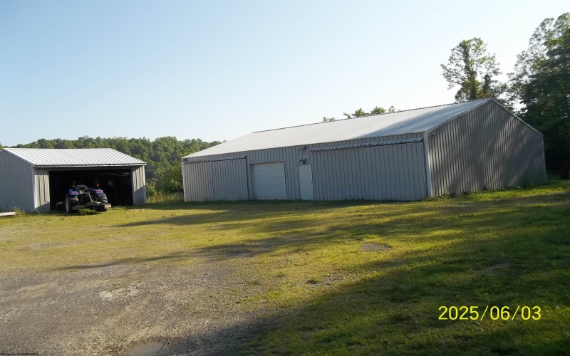 10595 RIVER Road, Kingwood, West Virginia 26537-7049, 1 Bedroom Bedrooms, 7 Rooms Rooms,1 BathroomBathrooms,Single Family Detached,For Sale,RIVER,10159811
