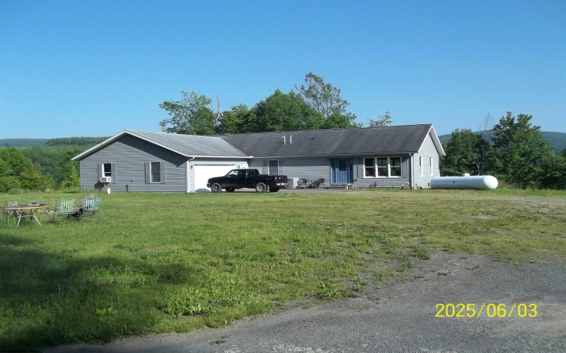 10595 RIVER Road, Kingwood, West Virginia 26537-7049, 1 Bedroom Bedrooms, 7 Rooms Rooms,1 BathroomBathrooms,Single Family Detached,For Sale,RIVER,10159811