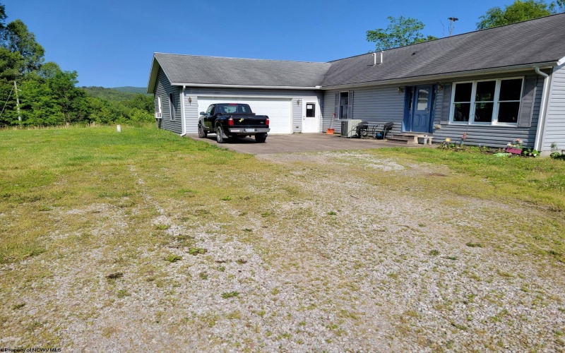 10595 RIVER Road, Kingwood, West Virginia 26537-7049, 1 Bedroom Bedrooms, 7 Rooms Rooms,1 BathroomBathrooms,Single Family Detached,For Sale,RIVER,10159811