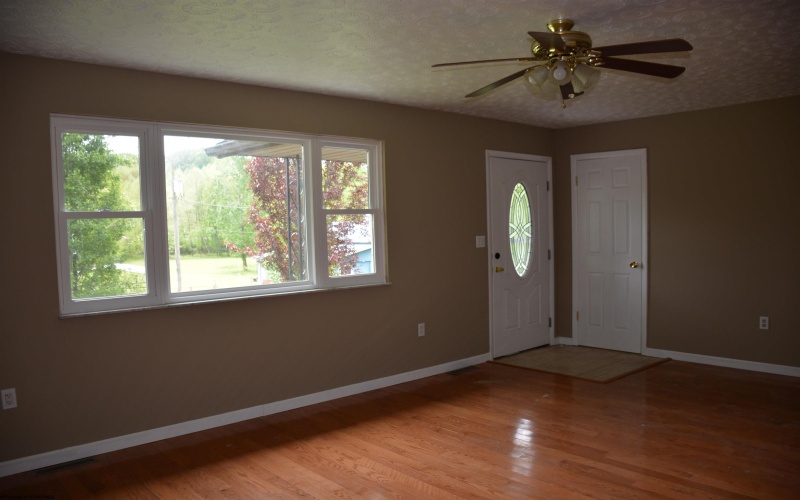 84 Chapman Lane, Weston, West Virginia 26452, 2 Bedrooms Bedrooms, 5 Rooms Rooms,1 BathroomBathrooms,Single Family Detached,For Sale,Chapman,10159818