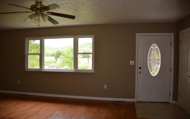 84 Chapman Lane, Weston, West Virginia 26452, 2 Bedrooms Bedrooms, 5 Rooms Rooms,1 BathroomBathrooms,Single Family Detached,For Sale,Chapman,10159818