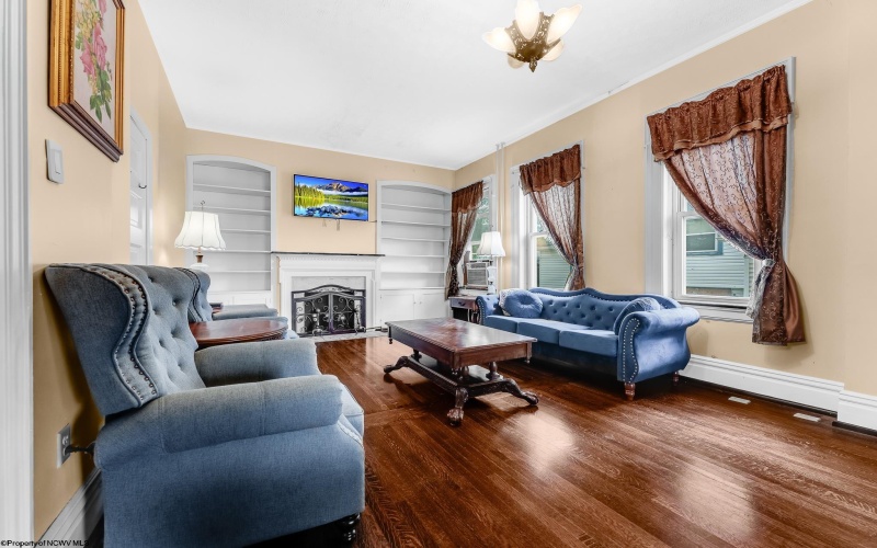 709 Benoni Avenue, Fairmont, West Virginia 26554, 5 Bedrooms Bedrooms, 10 Rooms Rooms,4 BathroomsBathrooms,Single Family Detached,For Sale,Benoni,10159813