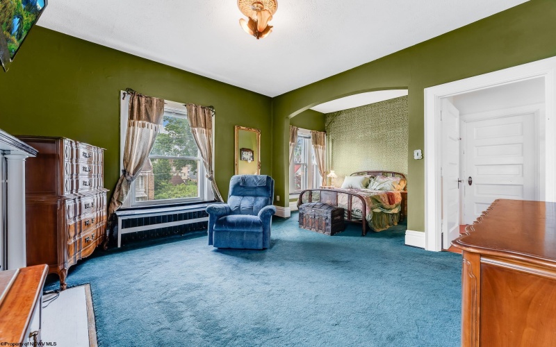 709 Benoni Avenue, Fairmont, West Virginia 26554, 5 Bedrooms Bedrooms, 10 Rooms Rooms,4 BathroomsBathrooms,Single Family Detached,For Sale,Benoni,10159813