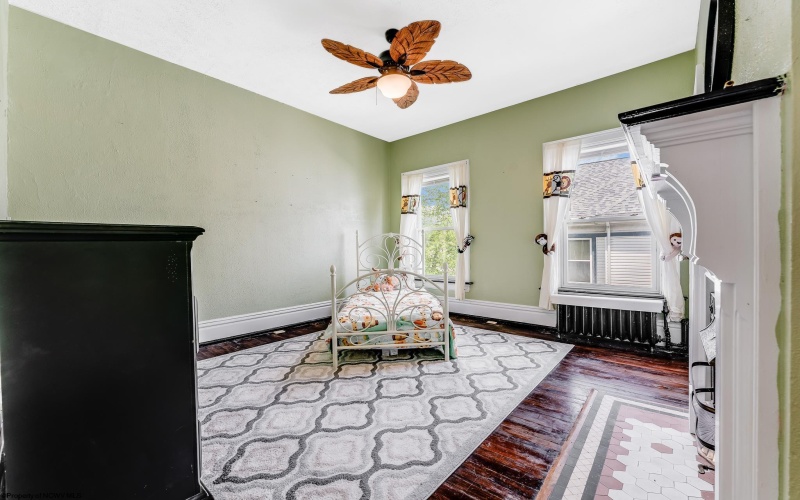 709 Benoni Avenue, Fairmont, West Virginia 26554, 5 Bedrooms Bedrooms, 10 Rooms Rooms,4 BathroomsBathrooms,Single Family Detached,For Sale,Benoni,10159813