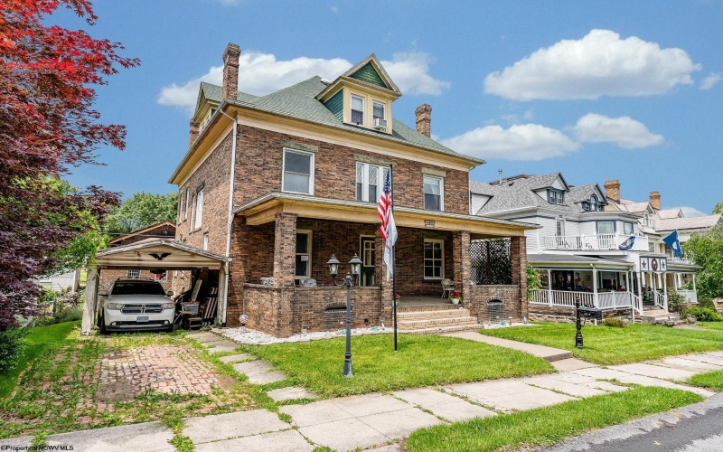709 Benoni Avenue, Fairmont, West Virginia 26554, 5 Bedrooms Bedrooms, 10 Rooms Rooms,4 BathroomsBathrooms,Single Family Detached,For Sale,Benoni,10159813
