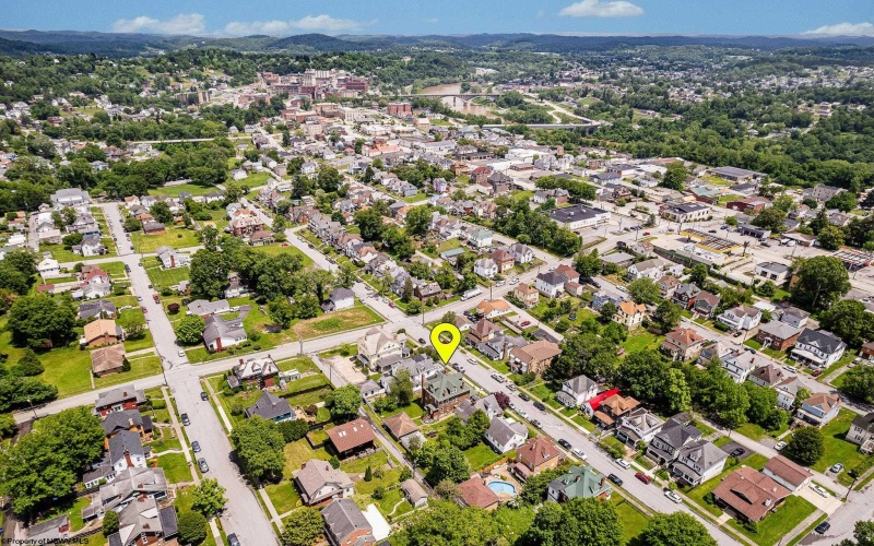 709 Benoni Avenue, Fairmont, West Virginia 26554, 5 Bedrooms Bedrooms, 10 Rooms Rooms,4 BathroomsBathrooms,Single Family Detached,For Sale,Benoni,10159813