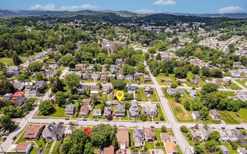709 Benoni Avenue, Fairmont, West Virginia 26554, 5 Bedrooms Bedrooms, 10 Rooms Rooms,4 BathroomsBathrooms,Single Family Detached,For Sale,Benoni,10159813