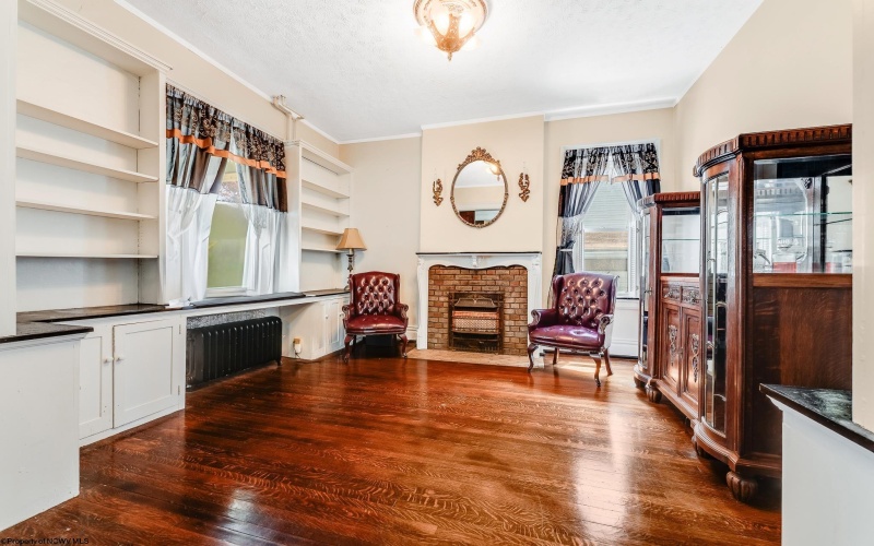 709 Benoni Avenue, Fairmont, West Virginia 26554, 5 Bedrooms Bedrooms, 10 Rooms Rooms,4 BathroomsBathrooms,Single Family Detached,For Sale,Benoni,10159813
