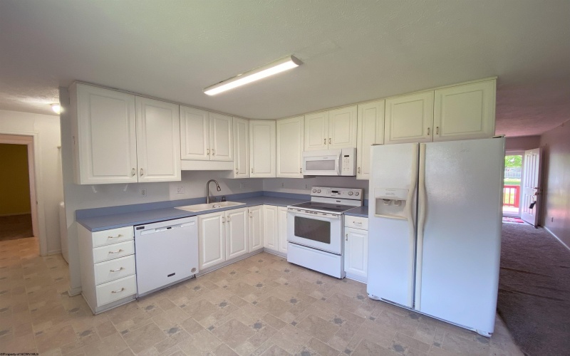 206 Evergreen Drive, Elkins, West Virginia 26241, 2 Bedrooms Bedrooms, 5 Rooms Rooms,1 BathroomBathrooms,Single Family Detached,For Sale,Evergreen,10159817