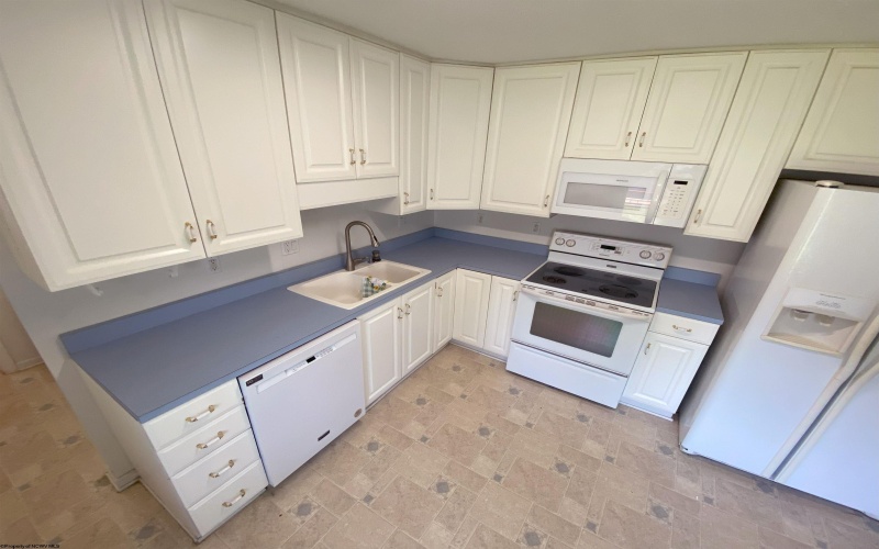 206 Evergreen Drive, Elkins, West Virginia 26241, 2 Bedrooms Bedrooms, 5 Rooms Rooms,1 BathroomBathrooms,Single Family Detached,For Sale,Evergreen,10159817