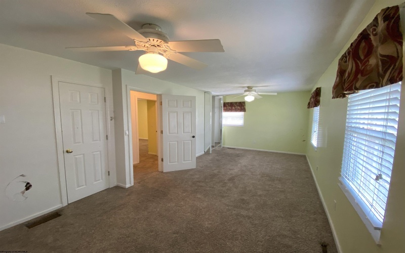 206 Evergreen Drive, Elkins, West Virginia 26241, 2 Bedrooms Bedrooms, 5 Rooms Rooms,1 BathroomBathrooms,Single Family Detached,For Sale,Evergreen,10159817
