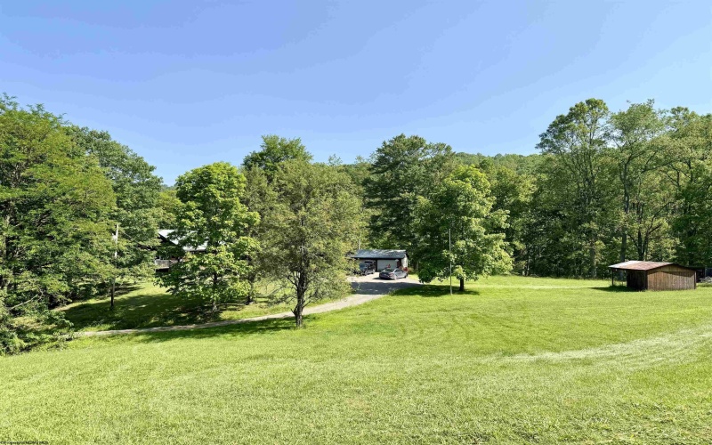 12 Rainbow Road, Mannington, West Virginia 26582, 2 Bedrooms Bedrooms, 6 Rooms Rooms,2 BathroomsBathrooms,Single Family Detached,For Sale,Rainbow,10159854