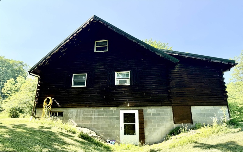12 Rainbow Road, Mannington, West Virginia 26582, 2 Bedrooms Bedrooms, 6 Rooms Rooms,2 BathroomsBathrooms,Single Family Detached,For Sale,Rainbow,10159854
