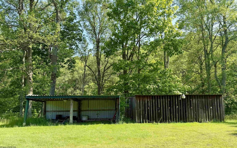 12 Rainbow Road, Mannington, West Virginia 26582, 2 Bedrooms Bedrooms, 6 Rooms Rooms,2 BathroomsBathrooms,Single Family Detached,For Sale,Rainbow,10159854